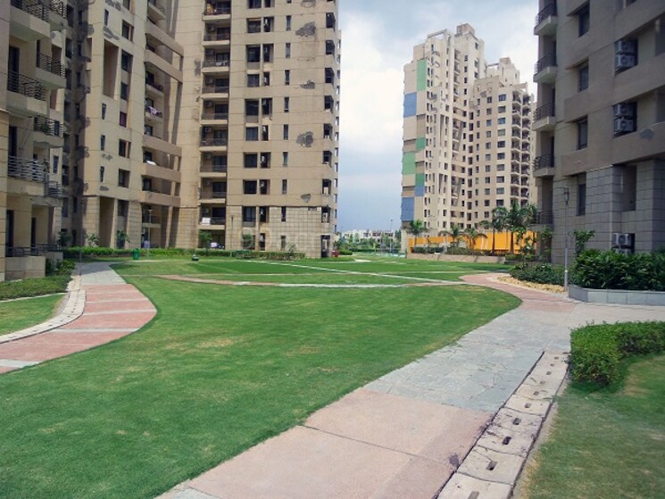 Exterior View, unitech-nirvana-country-iii 3 Bedroom 2066 Sq.Ft. Apartment In Sector 71 Gurgaon 9487828