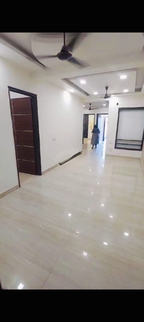 3 BHK Builder Floor For Sale in Vashisht Property 