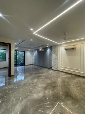 2 BHK Builder Floor For Rent in Sector 10