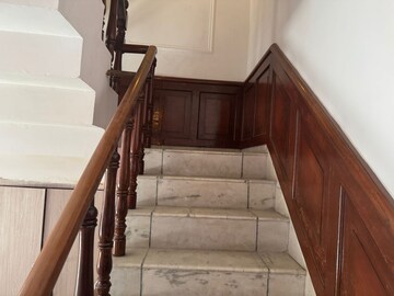 Staircase in 5 BHK Independent House at Sector 47 – for Rent