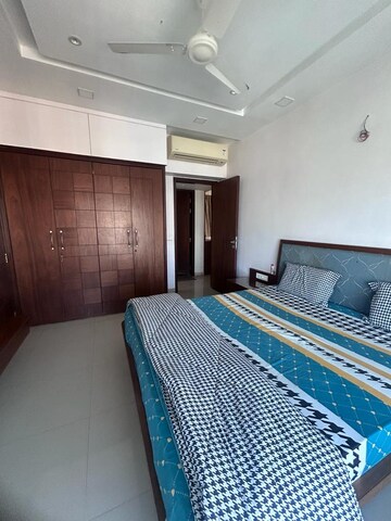 Bedroom in 2.5 BHK Apartment at DB Woods, Goregaon East – for Rent
