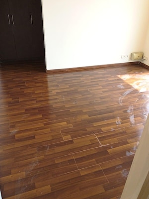 Room in 3 BHK Apartment at BPTP Astaire Gardens, Sector 70a – for Rent