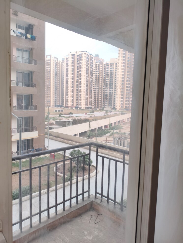 Balcony, noida extension 3 Bedroom 1115 Sq.Ft. Apartment In Noida Extension Greater Noida 9487926