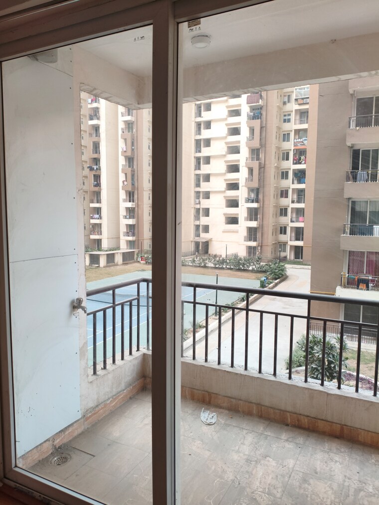 Balcony, noida extension 3 Bedroom 1115 Sq.Ft. Apartment In Noida Extension Greater Noida 9487926