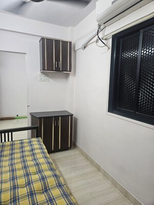 Bedroom in 1 BHK Apartment at Vakola – for Rent