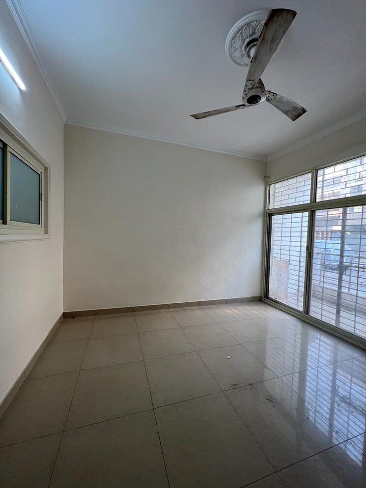 Balcony, shahastradhara road 2 Bedroom 1200 Sq.Ft. Builder Floor In Shahastradhara Road Dehradun 9487929