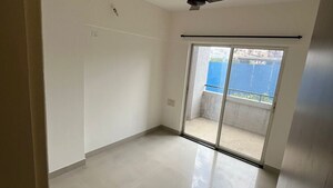 Room in 2 BHK Apartment at Colonnade Apartment, Kharadi – for Rent