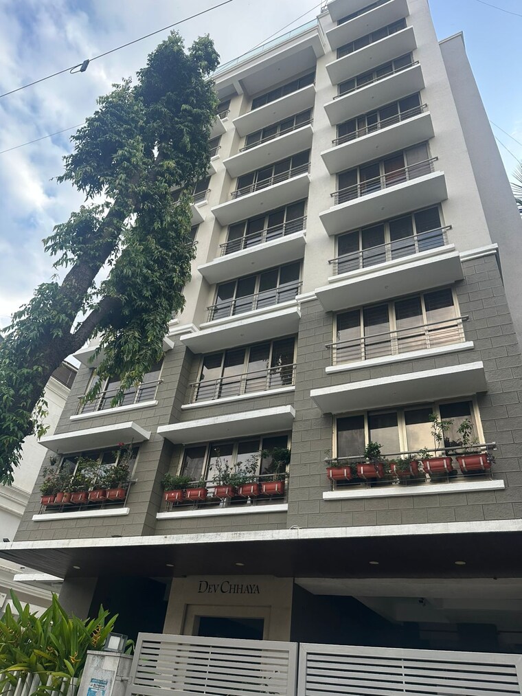 Exterior View, santacruz west 2 Bedroom 780 Sq.Ft. Apartment In Santacruz West Mumbai 9487962