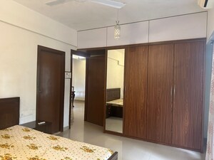 Room in 2 BHK Apartment at Santacruz West – for Sale