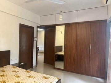 Room in 2 BHK Apartment at Santacruz West – for Sale