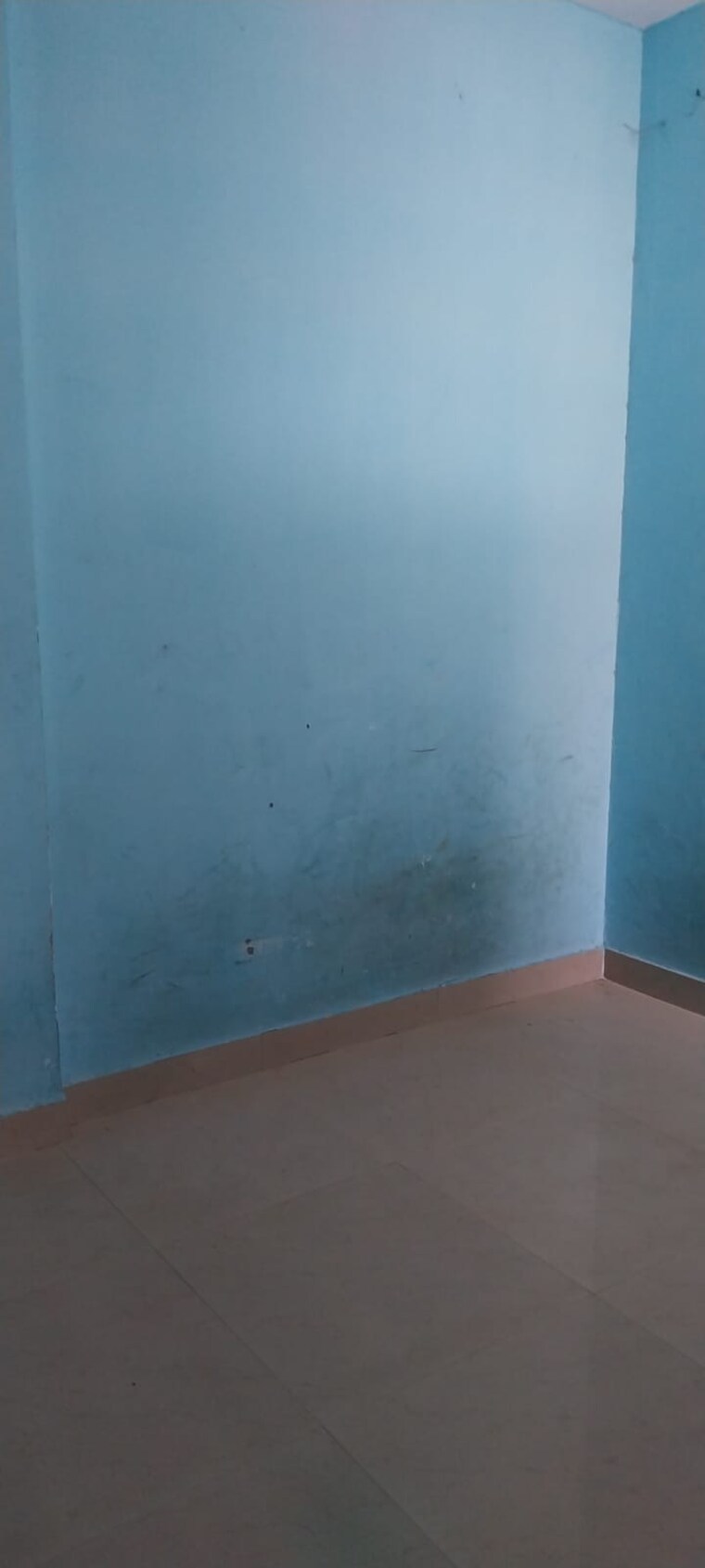 Room, sector 10 greater noida 1.5 Bedroom 30 Sq.Mt. Apartment In Sector 10 Greater Noida Greater Noida 9488010