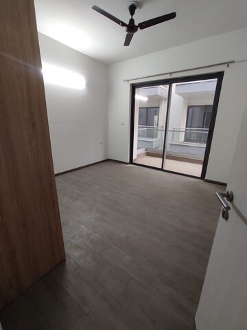 Room in 3 BHK Apartment at Birla Navya, Sector 63a – for Rent