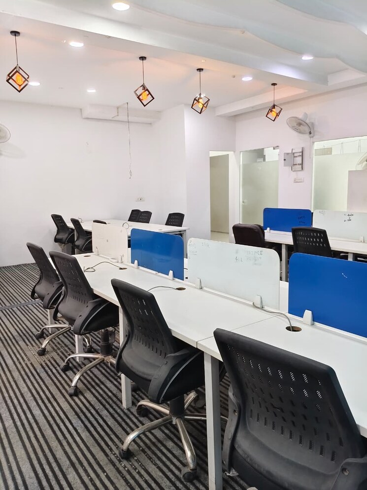 Team Area, sector 63 Commercial Office Space 1260 Sq.Ft. In Sector 63 Noida 9487984