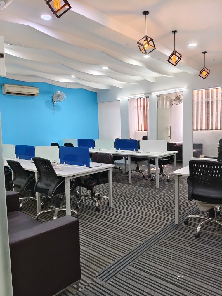 Team Area, sector 63 Commercial Office Space 1260 Sq.Ft. In Sector 63 Noida 9487984