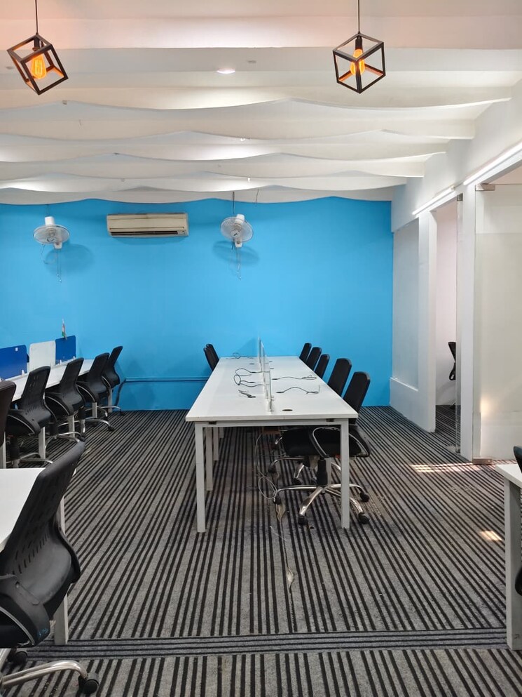 Team Area, sector 63 Commercial Office Space 1260 Sq.Ft. In Sector 63 Noida 9487984