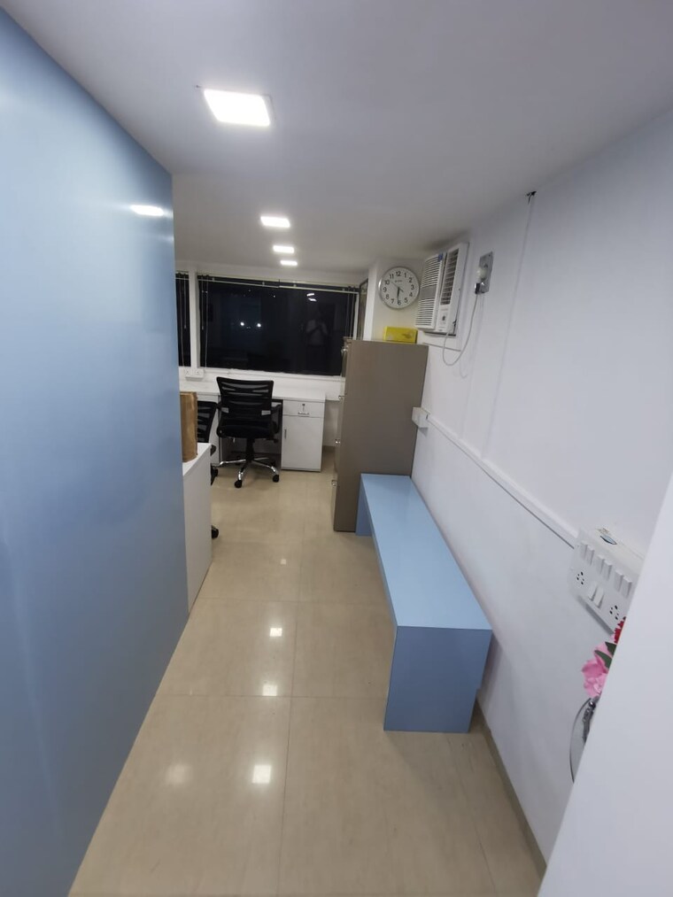 undefined, crystal-paradise Commercial Office Space 600 Sq.Ft. In Andheri West Mumbai 9488008