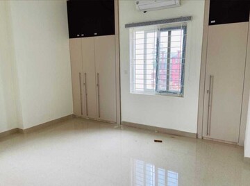 Room in 4 BHK Apartment at NCC Urban Gardenia, Gachibowli – for Rent