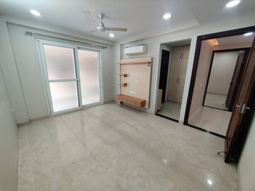 Room in 3 BHK Builder Floor at Palam Vihar Residents Association, Palam Vihar – for Rent