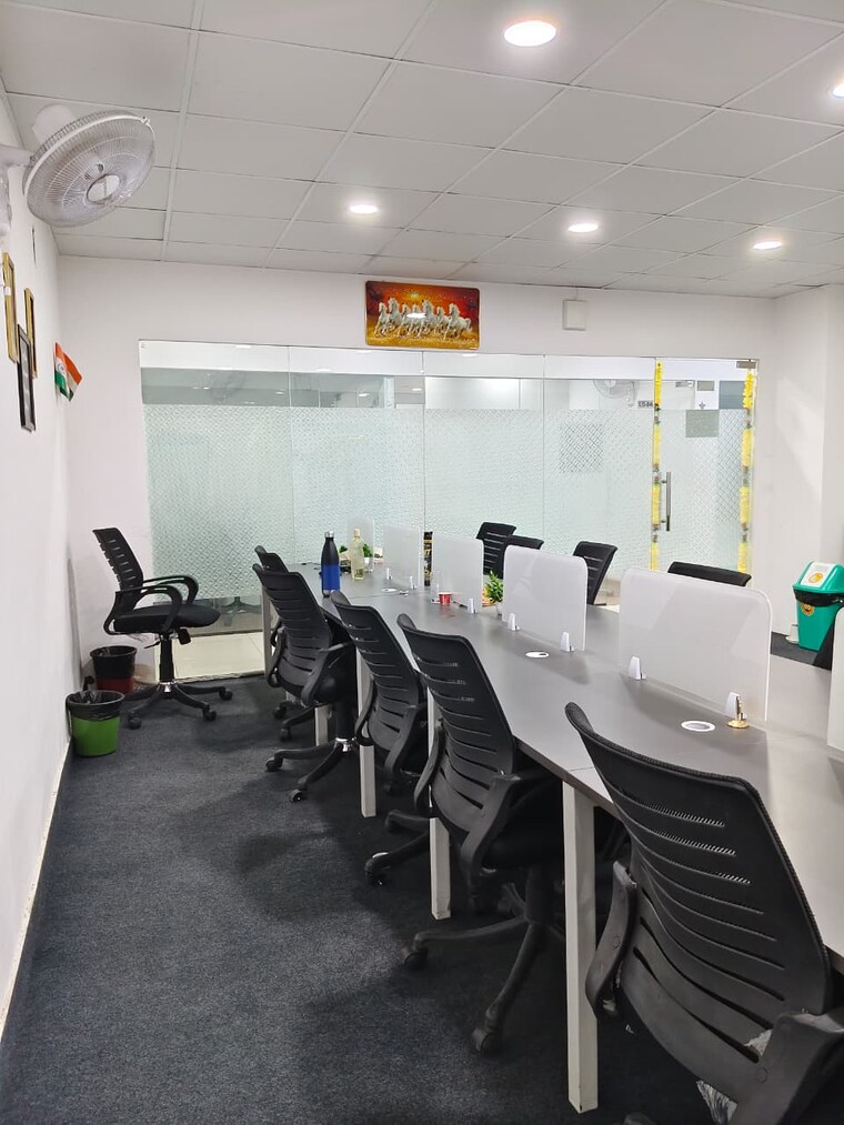 Team Area, sector 63 Commercial Office Space 900 Sq.Ft. In Sector 63 Noida 9488014