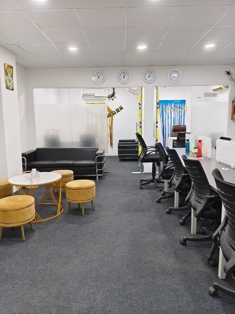 Team Area, sector 63 Commercial Office Space 900 Sq.Ft. In Sector 63 Noida 9488014