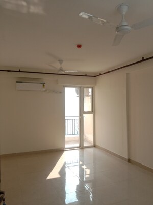 2 BHK Apartment For Rent in Signature Global Prime, Sector 63a
