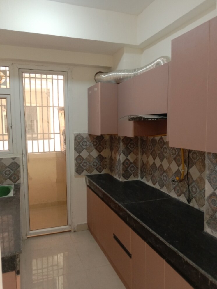 Kitchen, signature-global-prime 2 Bedroom 834 Sq.Ft. Apartment In Sector 63a Gurgaon 9488106