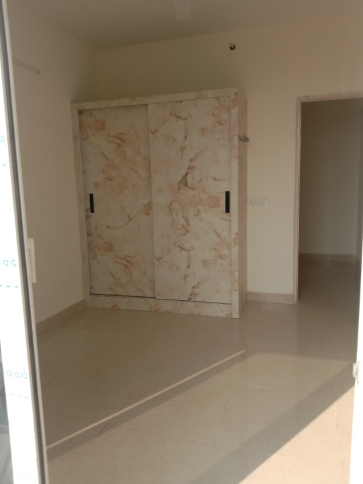 Room, signature-global-prime 2 Bedroom 834 Sq.Ft. Apartment In Sector 63a Gurgaon 9488106