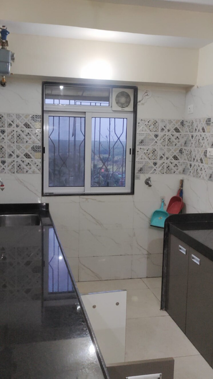 Balcony, vaibhavlaxmi-royal-stone 2 Bedroom 635 Sq.Ft. Apartment In Vikhroli East Mumbai 9488119