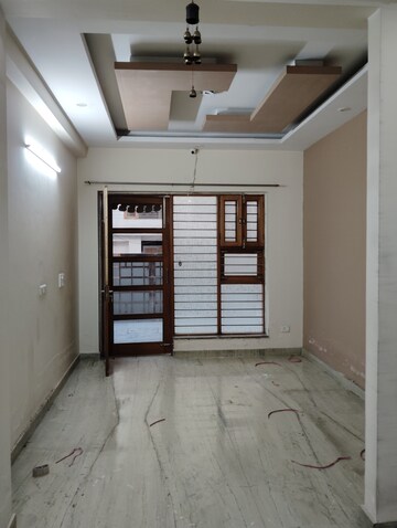 3 BHK Builder Floor For Rent in Sector 16