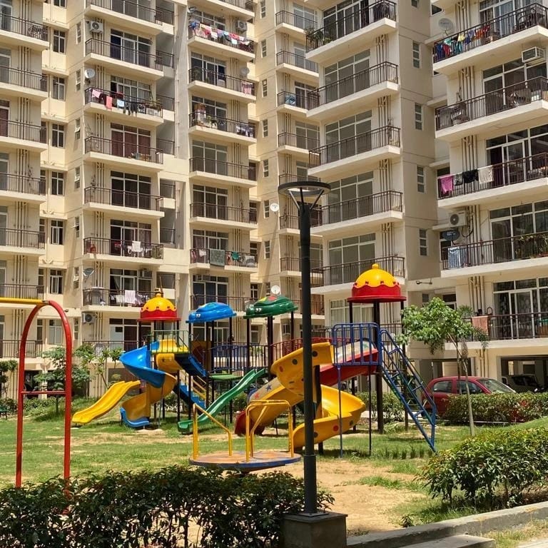 2 BHK Apartment For Rent in Amrapali Leisure Park