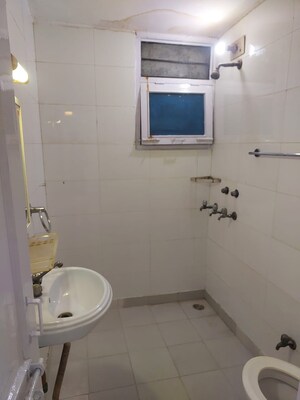 Master Bedroom in 2 BHK Apartment at Rail Vihar Sector 30, Sector 30 – for Rent