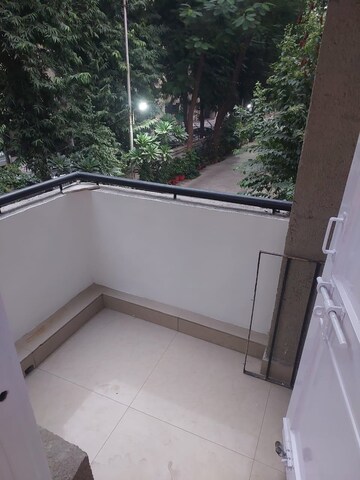 Balcony in 2 BHK Apartment at Rail Vihar Sector 30, Sector 30 – for Rent