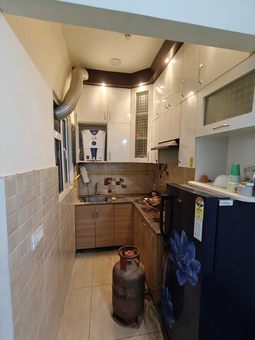 2 BHK Apartment For Rent in Gaur City 2 - 14th Avenue, Sector 16c Greater Noida