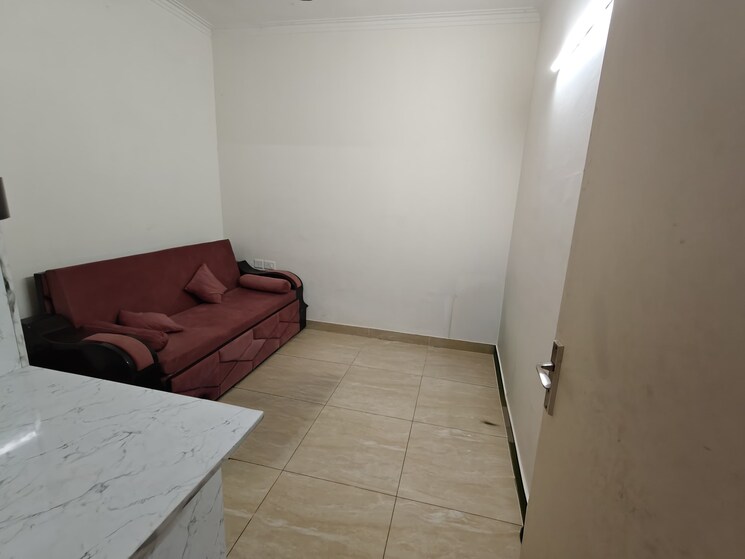 Room, gaur-city-2-14th-avenue 2 Bedroom 855 Sq.Ft. Apartment In Sector 16c Greater Noida Greater Noida 9488216