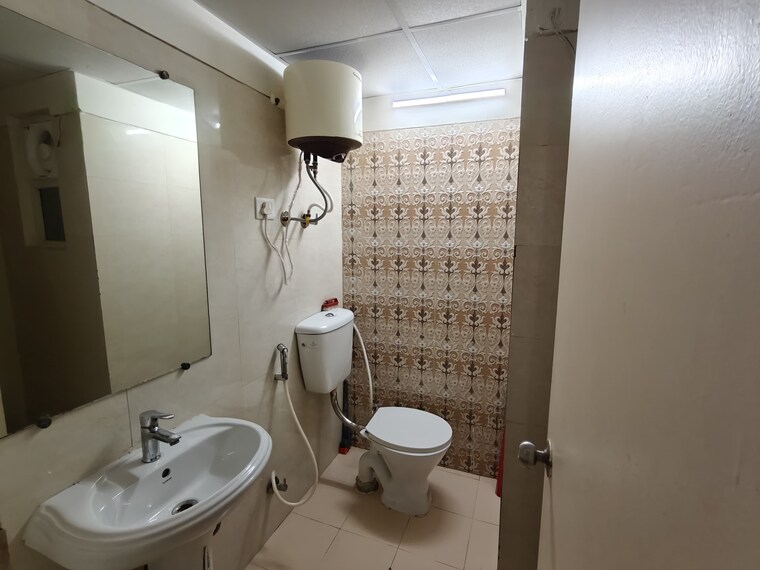 Bathroom, gaur-city-2-14th-avenue 2 Bedroom 855 Sq.Ft. Apartment In Sector 16c Greater Noida Greater Noida 9488216
