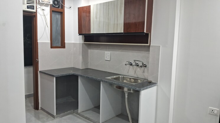 Kitchen, sector 24 1 RK 300 Sq.Ft. Builder Floor In Sector 24 Gurgaon 9488219