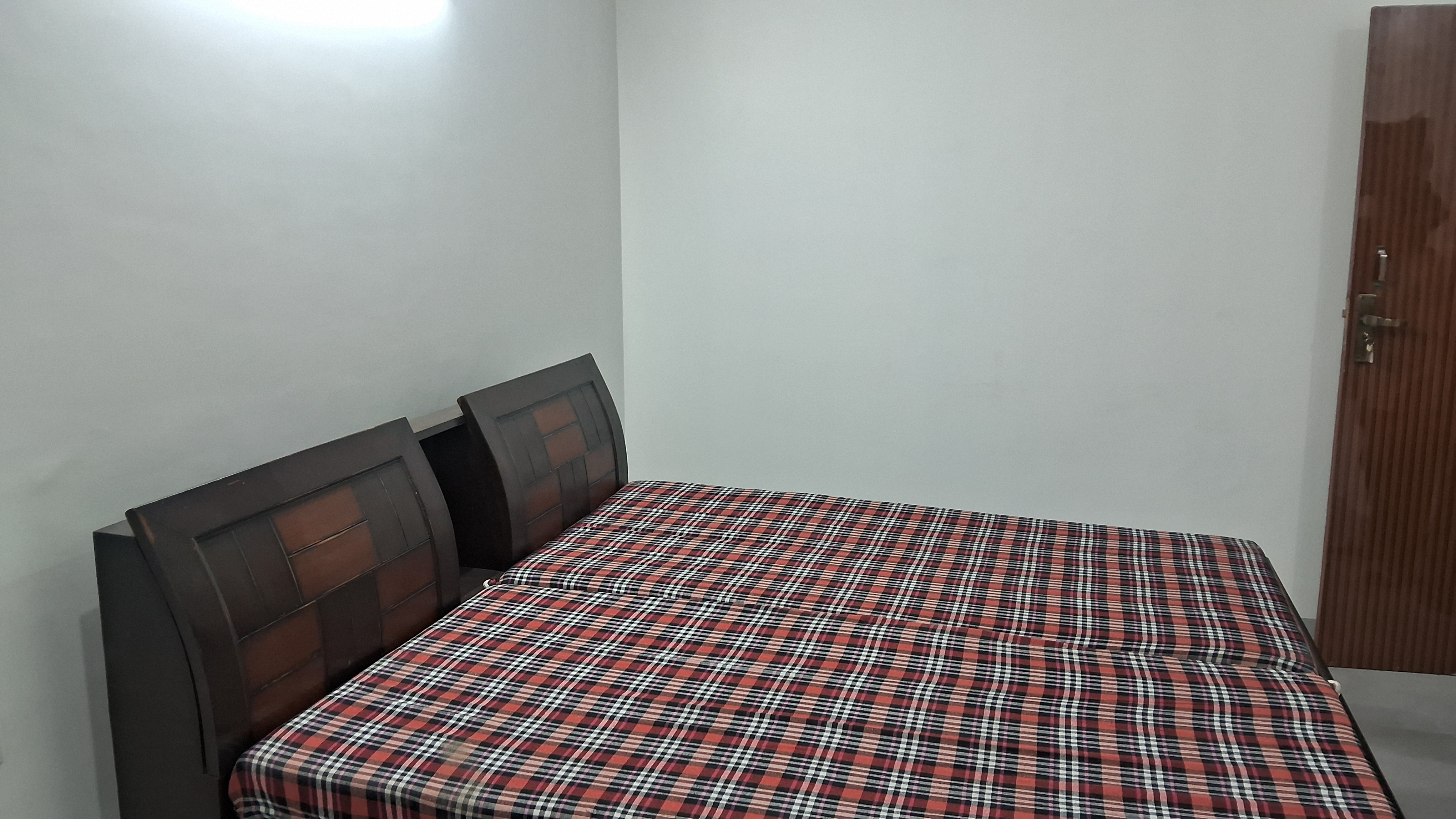 1 RkBuilder Floor For Rent in Sector 24