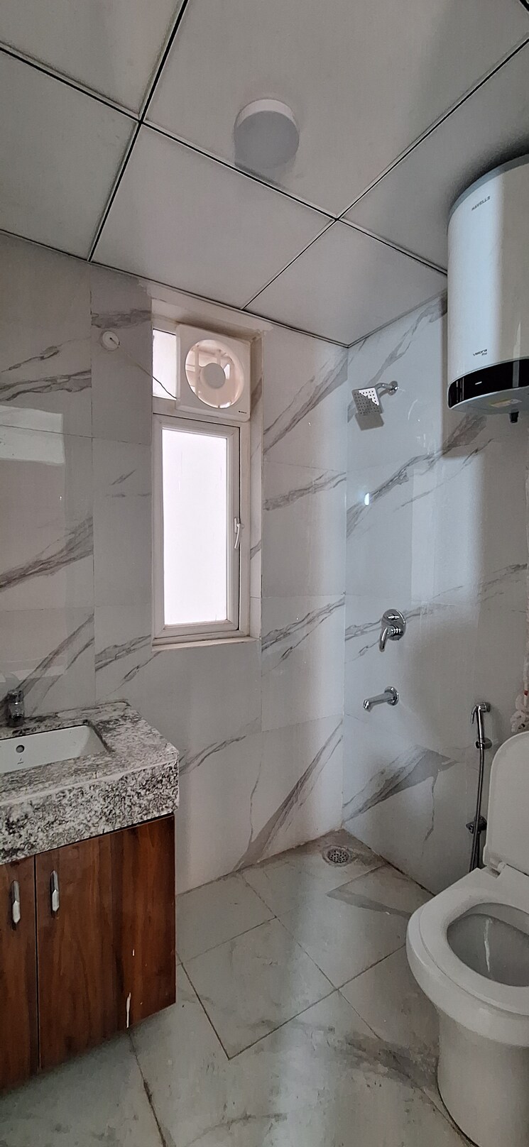 Bathroom, smart-world-gems 2.5 Bedroom 1103 Sq.Ft. Builder Floor In Sector 89 Gurgaon 9488242