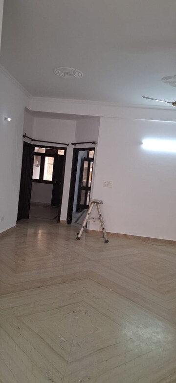 Gym in 2 BHK Builder Floor at Sector 19 – for Rent