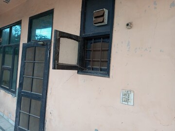 Room in 3 BHK Builder Floor at Green Fields Colony – for Rent