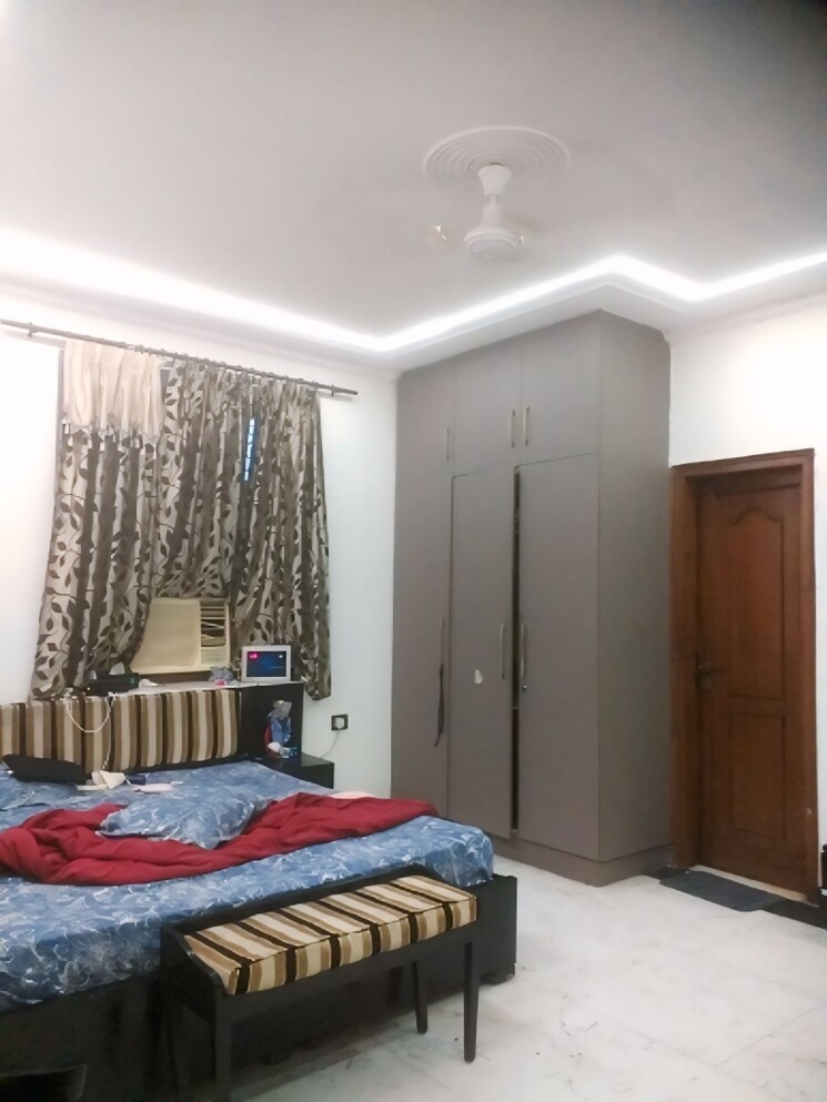 Bedroom, east patel nagar 3 Bedroom 1670 Sq.Ft. Builder Floor In East Patel Nagar Delhi 9488339