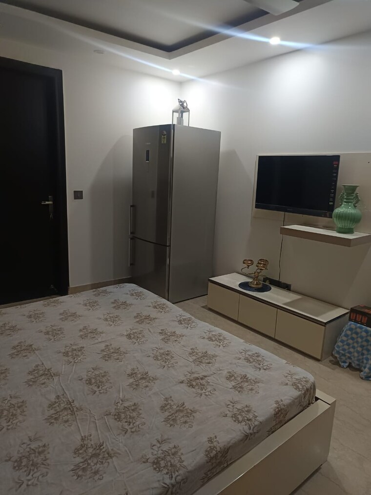 Bedroom, dlf-city-phase-iv 4 Bedroom 3300 Sq.Ft. Builder Floor In Dlf Phase iv Gurgaon 9488288