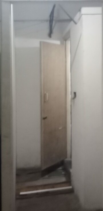 Building Lobby in  Showroom at Alkapuri – for Rent