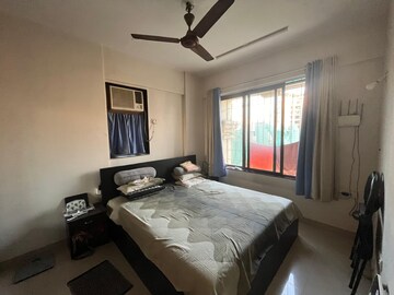 Bedroom in 2 BHK Apartment at Lake Pleasant, Powai – for Rent