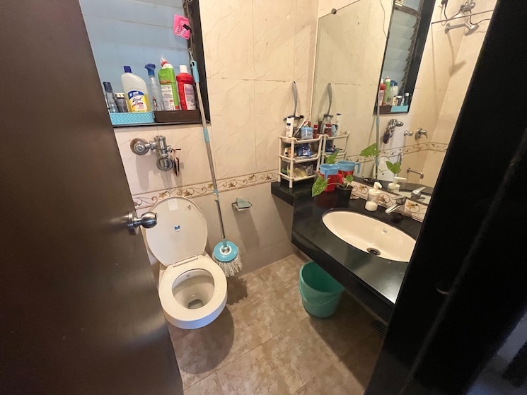 Bathroom, lake-pleasant 2 Bedroom 910 Sq.Ft. Apartment In Powai Mumbai 9488335