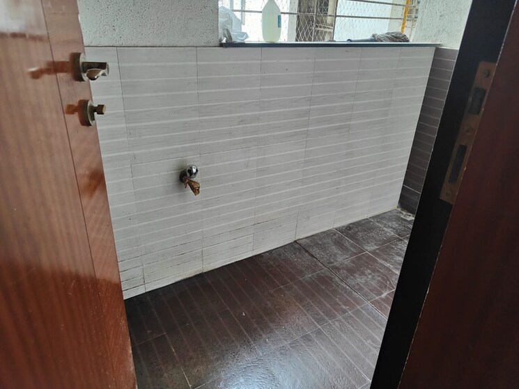 Bathroom, mittal-sun-universe 3 Bedroom 1589 Sq.Ft. Apartment In Sinhagad Road Pune 9488355