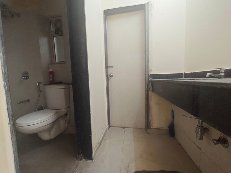 Bathroom, indiabulls-greens 2 Bedroom 756 Sq.Ft. Apartment In New Panvel Navi Mumbai 9488423