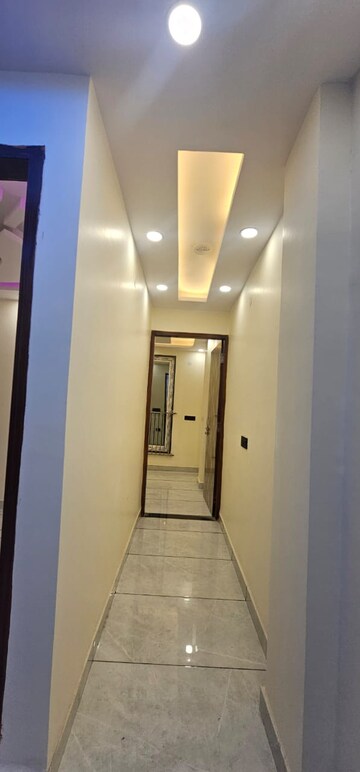Building Lobby in 2 BHK Builder Floor at Vipin Garden – for Rent