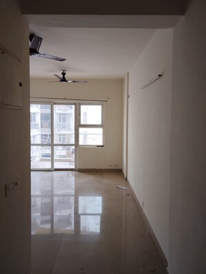 Room in 3 BHK Independent House at Sector 16 – for Rent