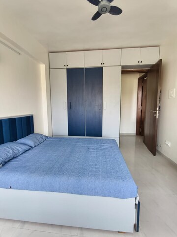 Bedroom in 3 BHK Apartment at Sinhagad Road – for Rent